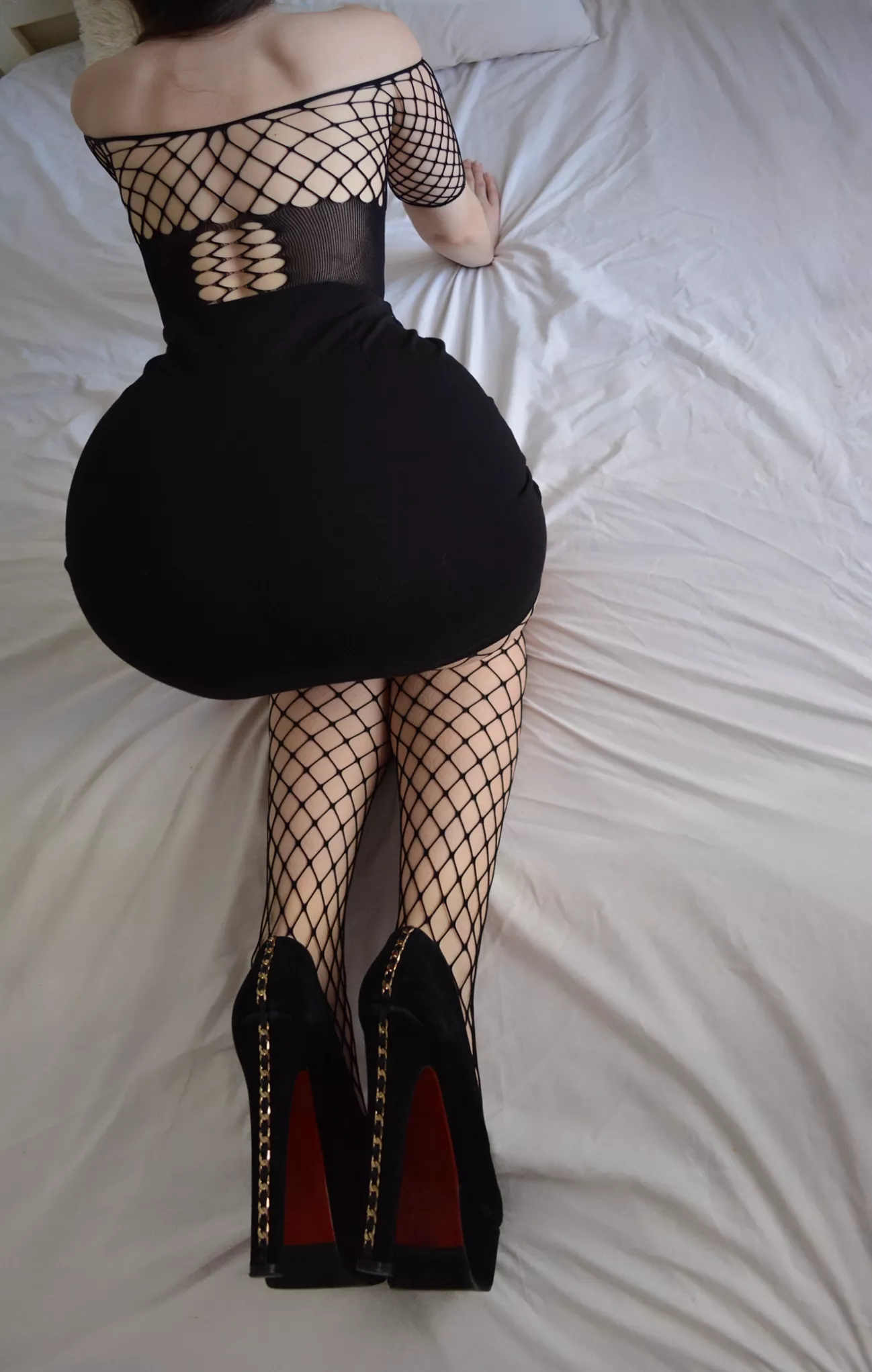 Sexy black fishnet posted by SweetieAlyona