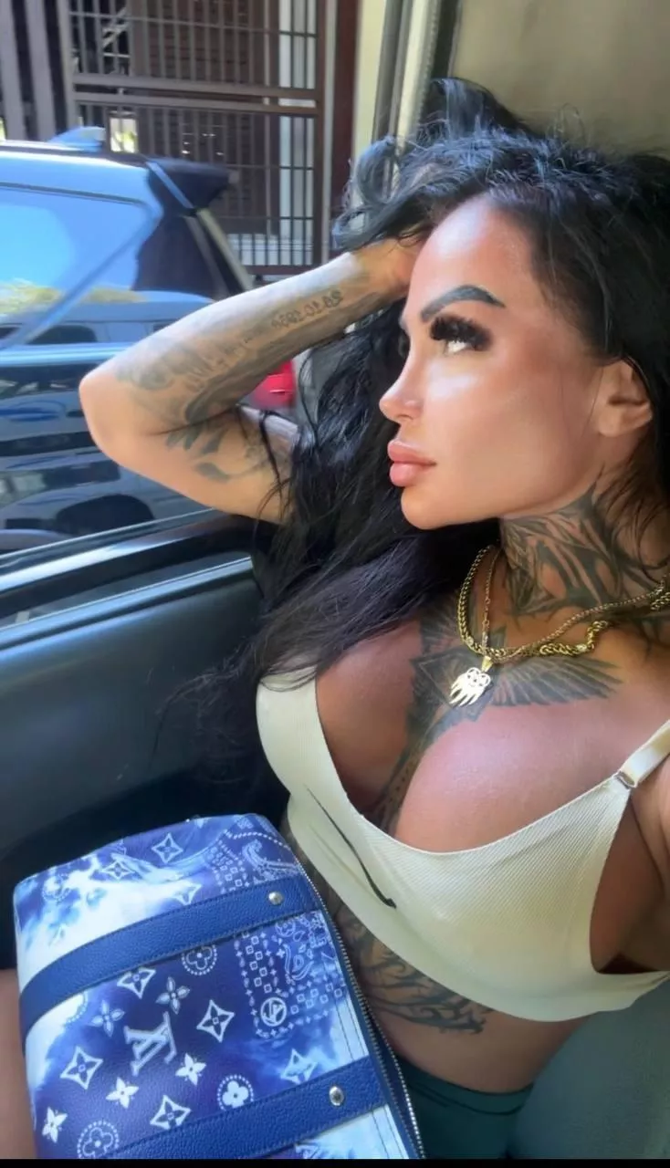 Side profile posted by coedolsz