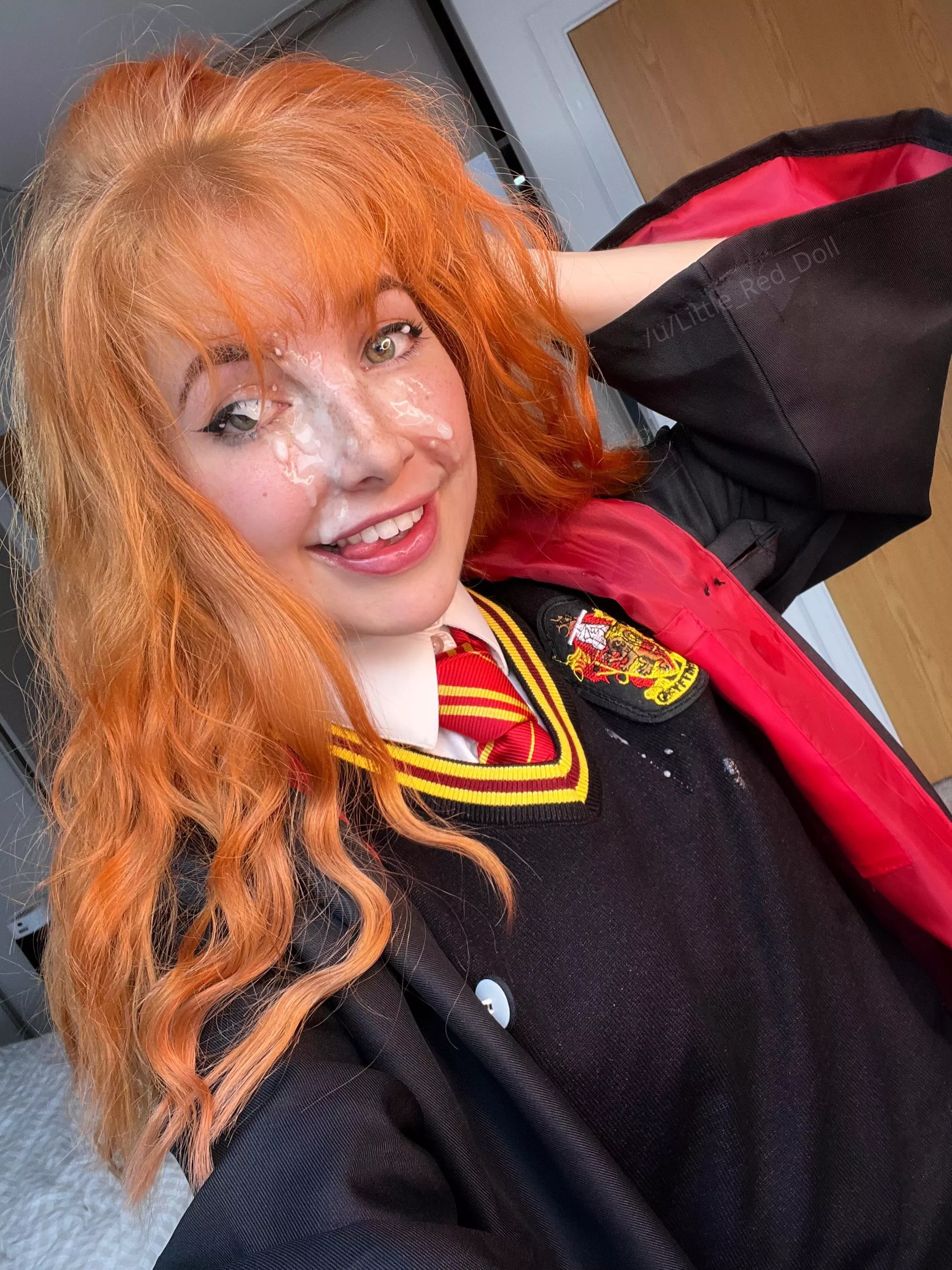 The best part about being at Hogwarts is the magic wands I get to put in my mouth. Who’s next? 💦👩🏻‍🦰 posted by little_red_doll