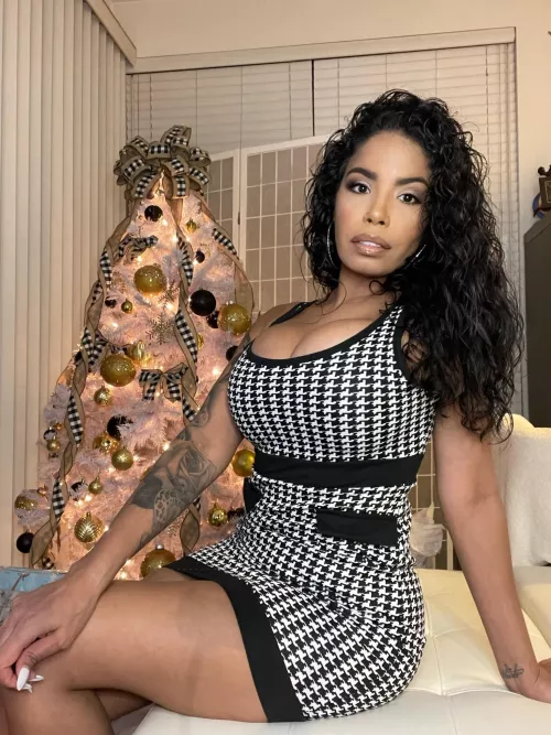 too risky wife to keep a secret by sweetBabe_xxx