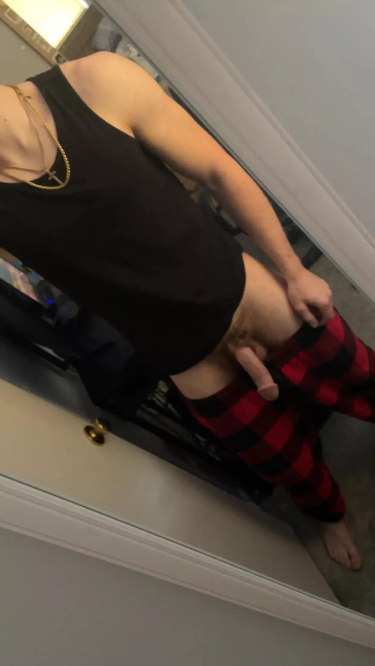 Who’s down to compare? Any bets? posted by Gridday420