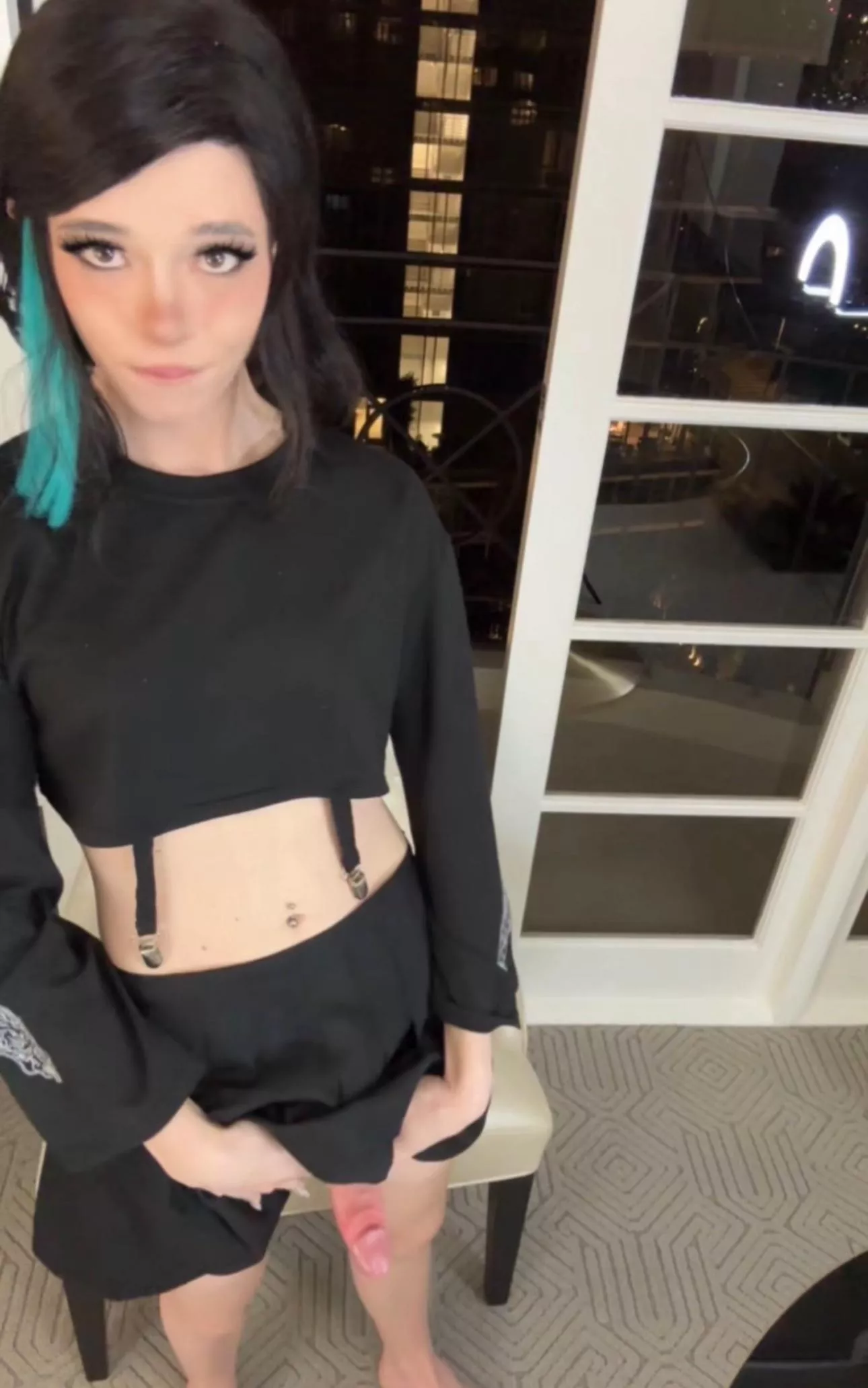 Anyone else appreciate a little head peaking out the skirt? 🥰😈 posted by PuppyGirlX3