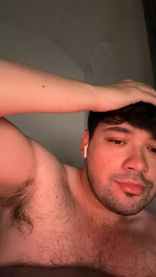 Anyone else still get freaked out when going against Michael in DBD?😭 by Reeeceh