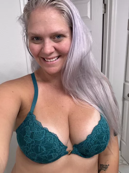 Anyone else think my boobs look amazing 🤣 by Tataadams01