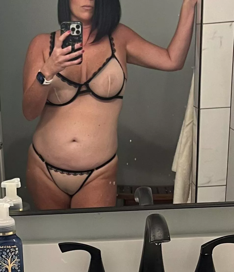 Can’t decide if I like this set or not [F]42 posted by Emma19811