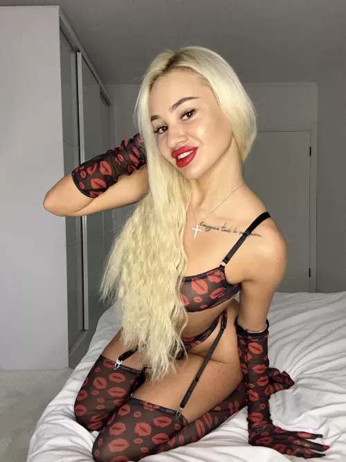 Cum on me pleas! by ShabbyBooty