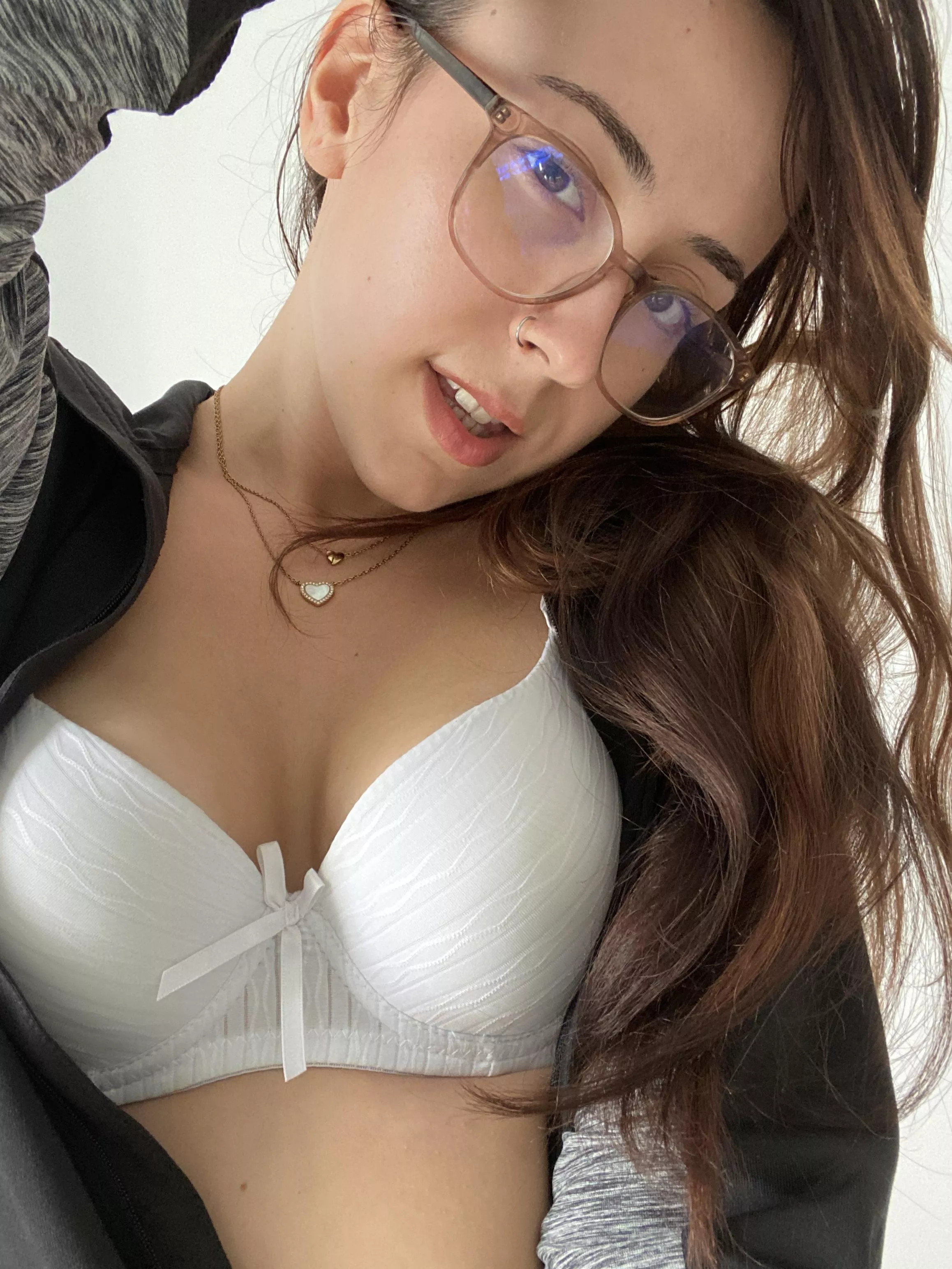 Do u like girls with glasses? posted by ecstasycasual