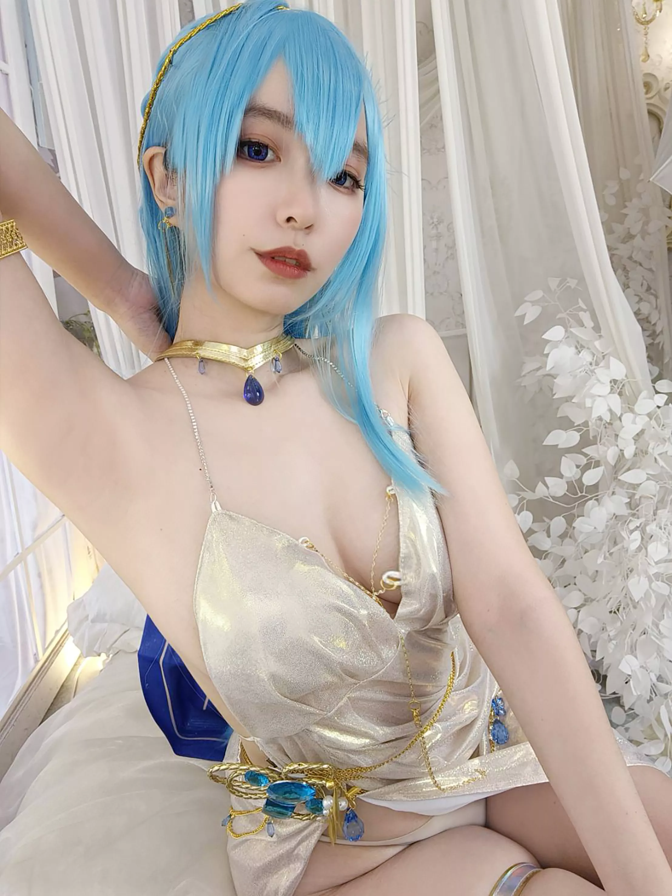 Helm cosplay by hokoro0609 from Nikke posted by GenkiHenTYXDD