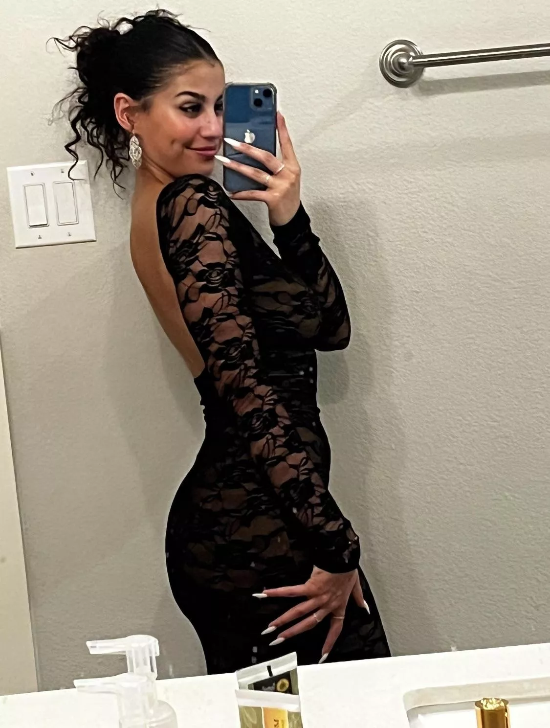 I like this dress, thoughts? posted by ThotessHylia