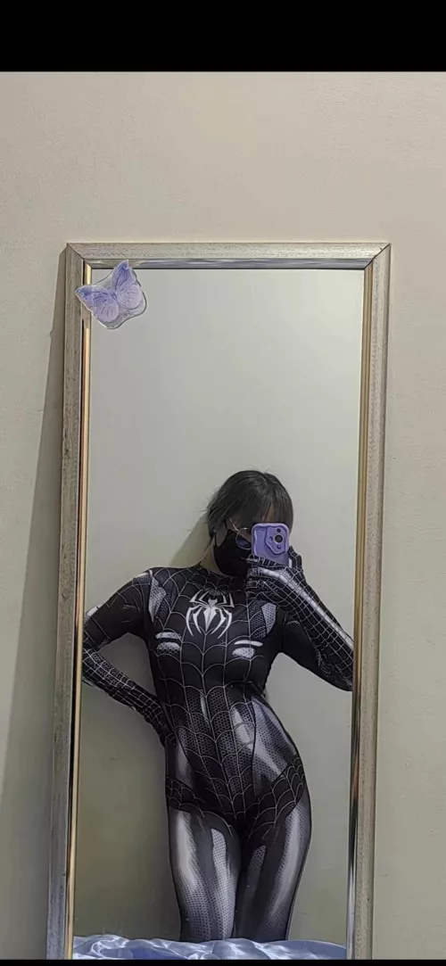 If spider man got bitten by a spider, can I bite you so you can be my man 🫦🕸️🕷️ by PinaySaraii