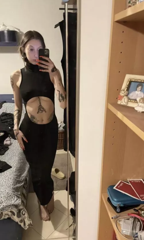 Is it too hot to go shopping in a mall? by Manu_It80