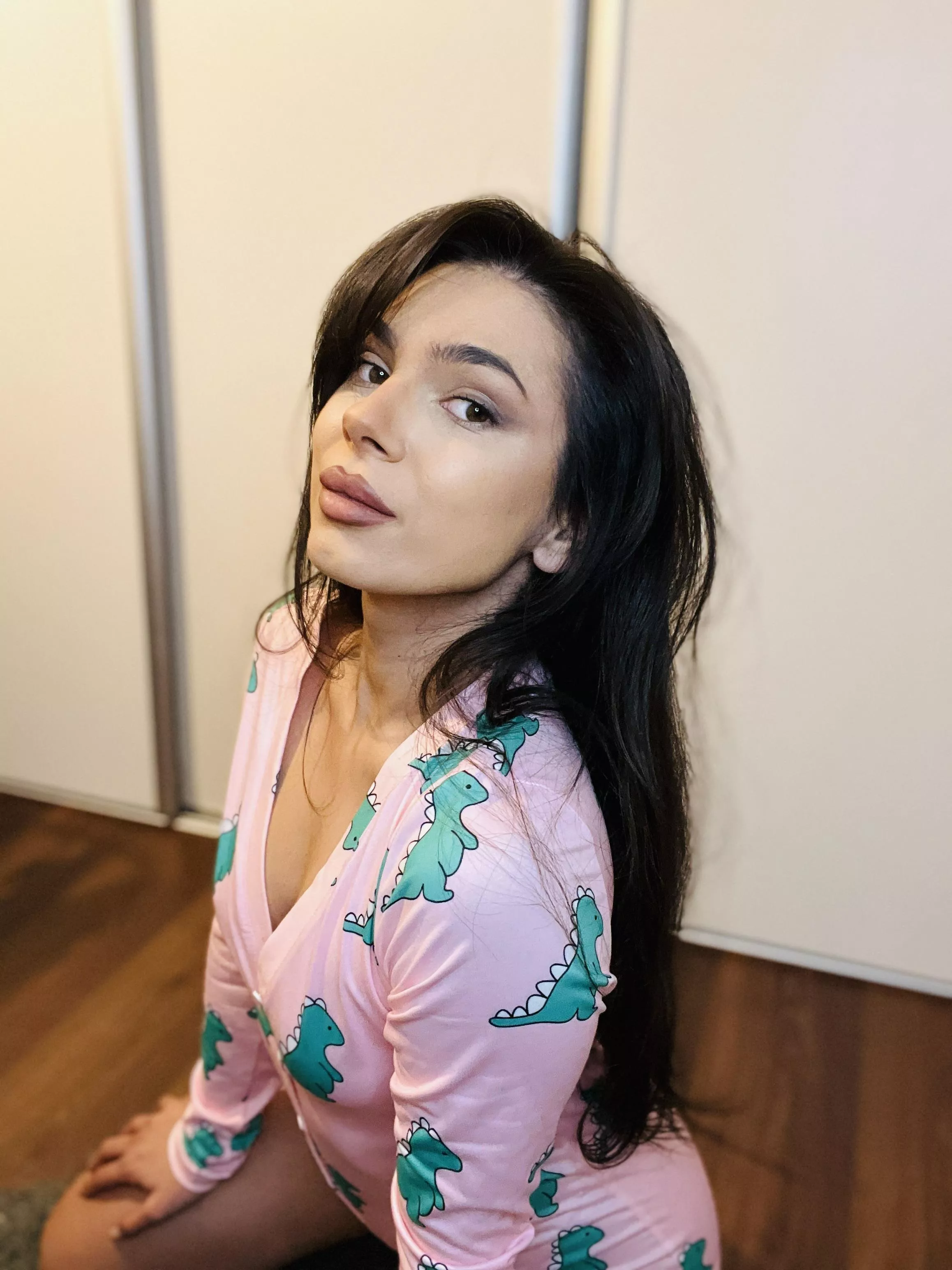 just waiting for my partner posted by Bae-rittoo