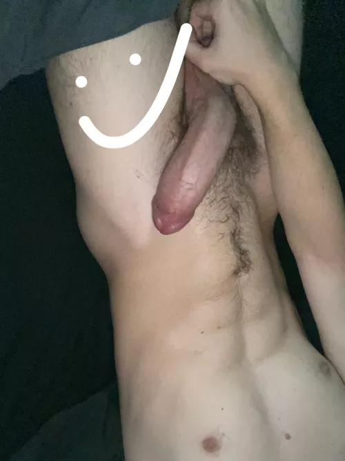 M 18 UK, slim bottoms hmu by Away-Discipline-2449