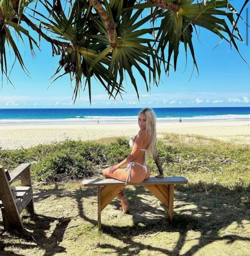 My boobs are cute but my ass is more cute by MealyMetre