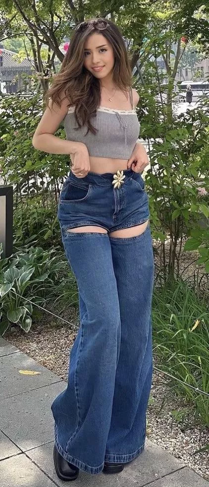 Need a bud to help me cum for pokimane posted by AardvarkSingle5305