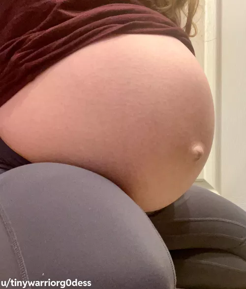 Pretty Preggo Tummy 😋💗 by tinywarriorg0dess