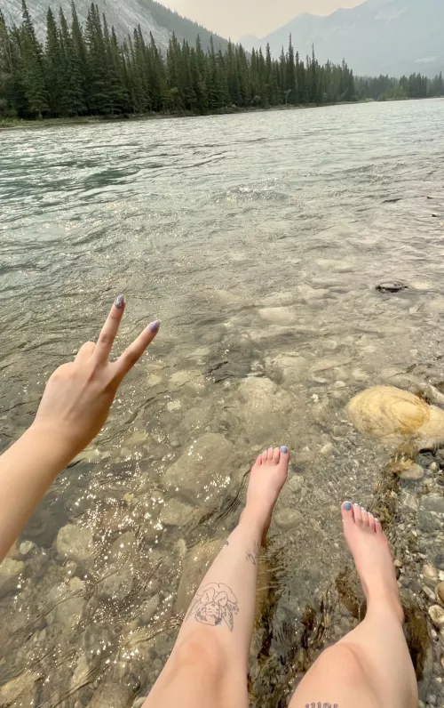 Really missing summer… can’t just go barefoot outdoors as much 😞 by x-iris