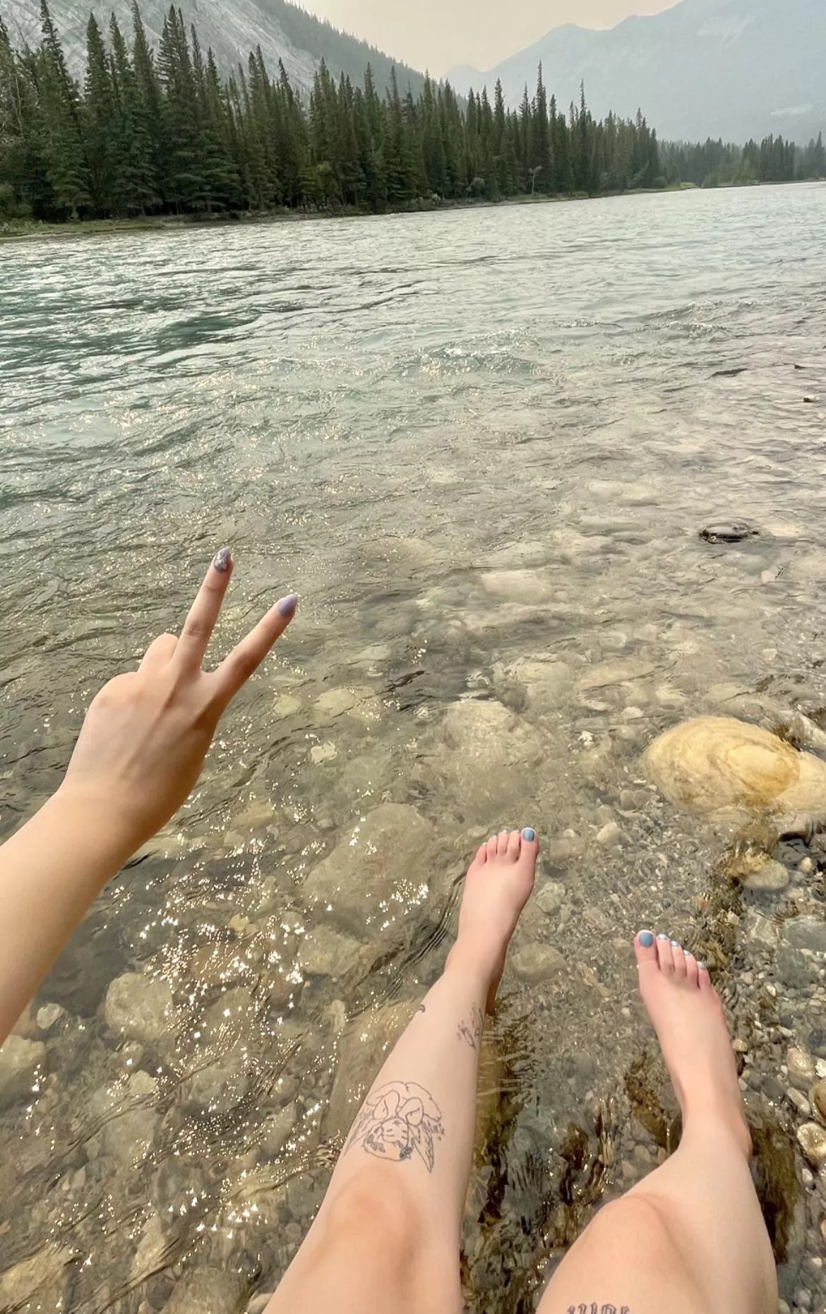 Really missing summer… can’t just go barefoot outdoors as much 😞 posted by x-iris