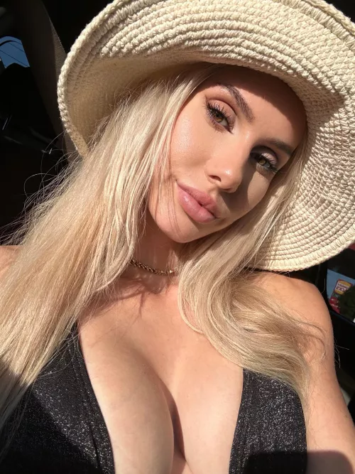 Say something about my boobs by Brooklyn_Rutherford