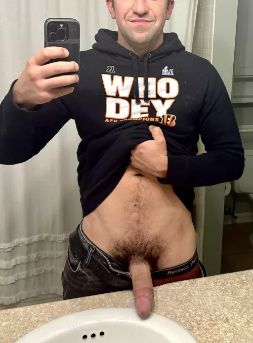 (35) join me for game day? by Competitive_Dot1202