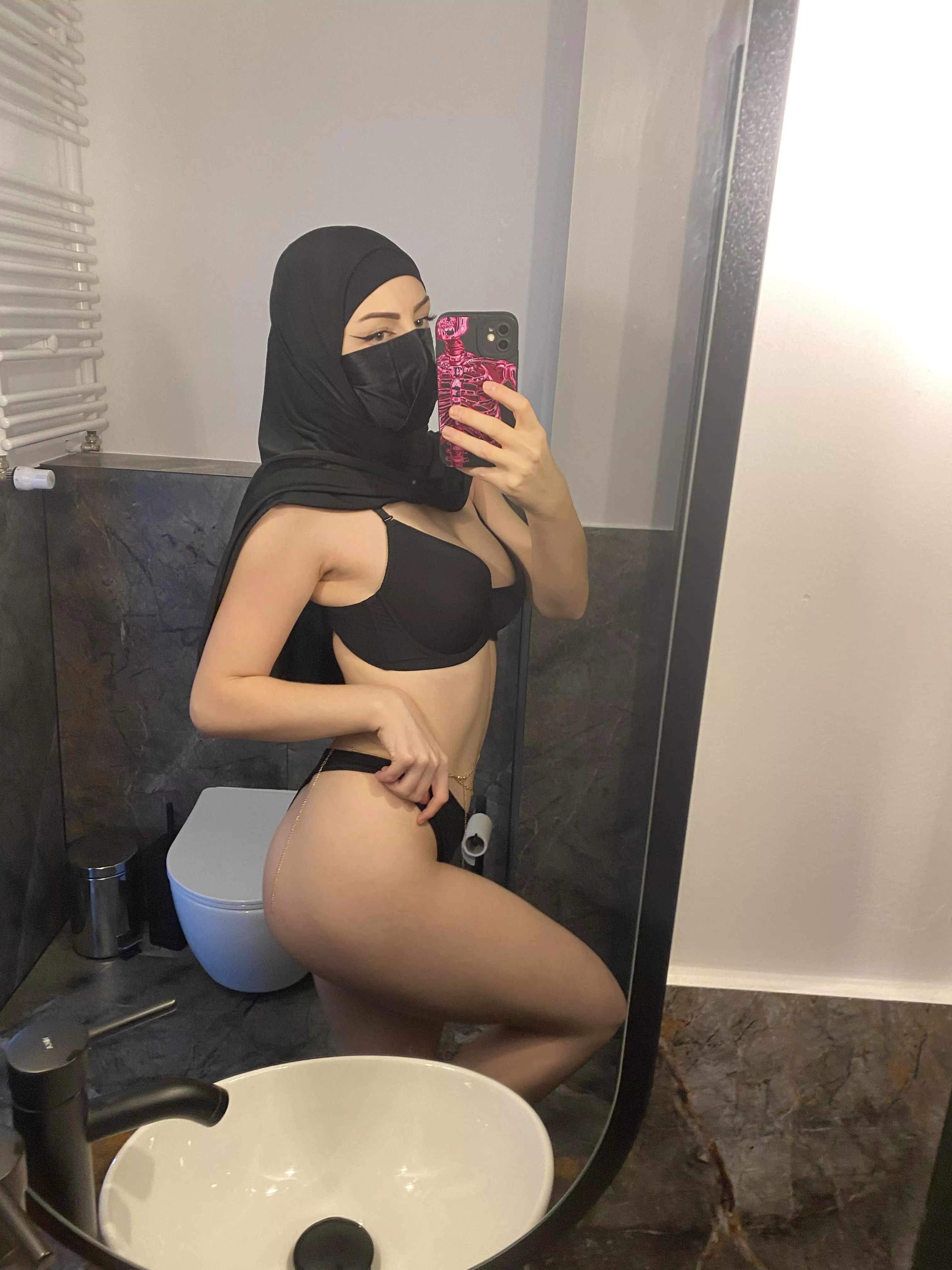 A moment of calm before a crazy day posted by Britney_Luxe