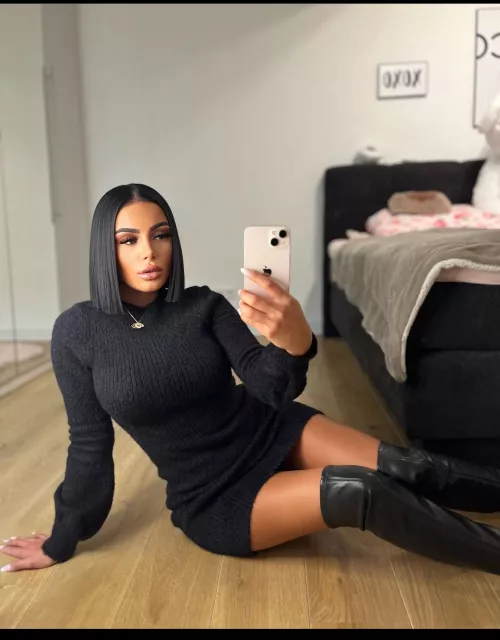 Already on the floor. by diletta_ride_mepls