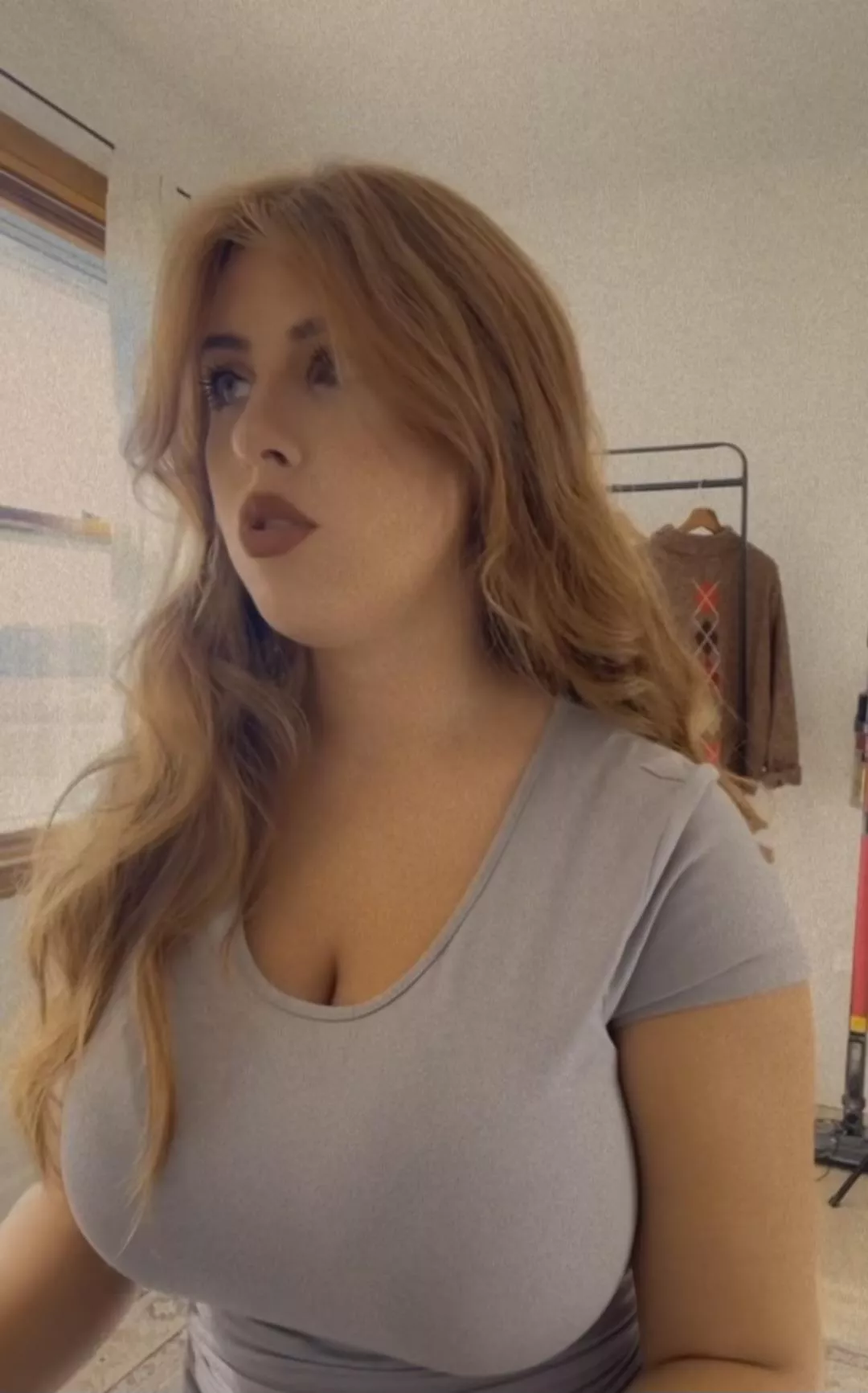 Big red posted by TheBookOfBoobaFett