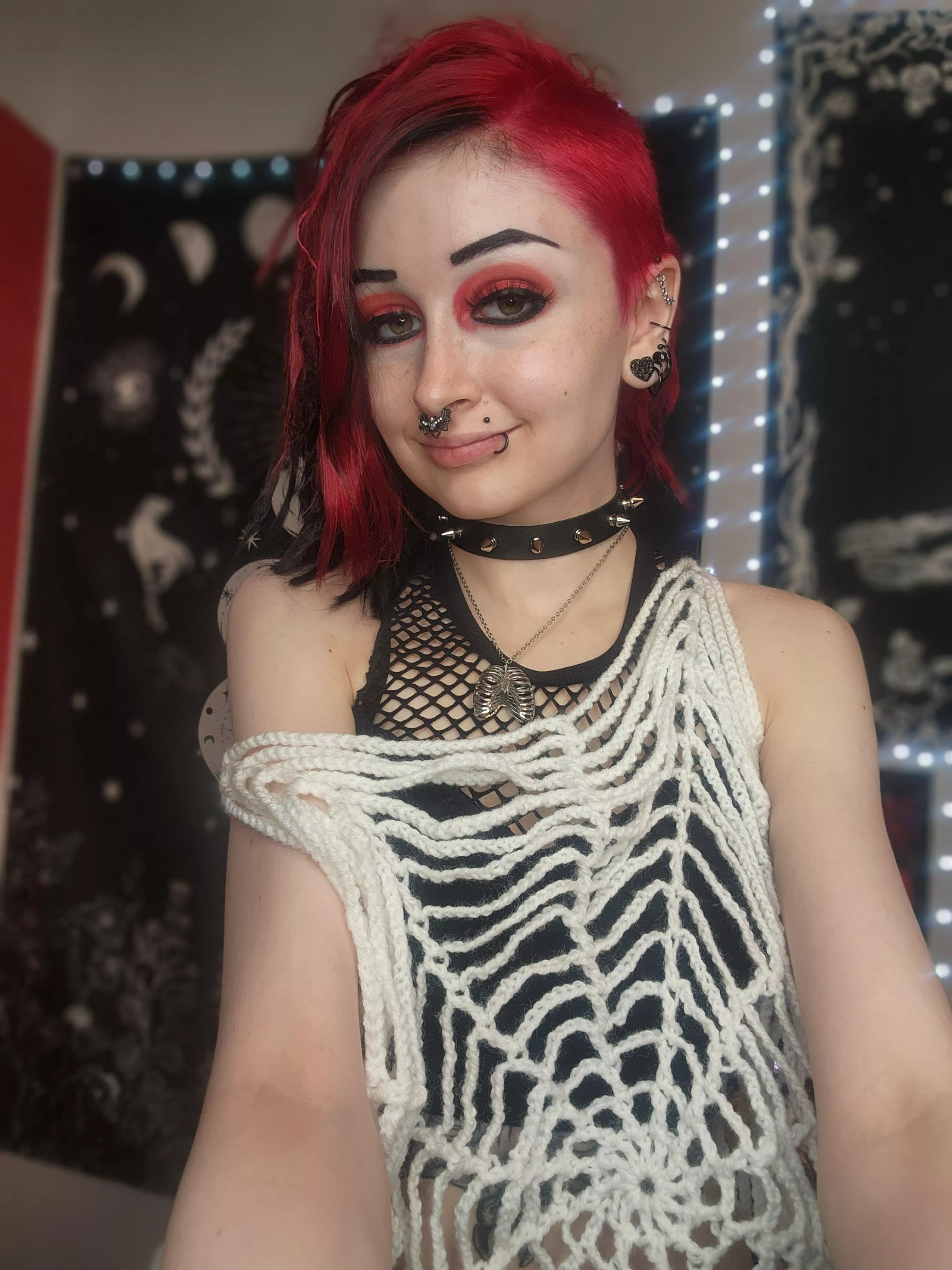 ❤️Bright red❤️ posted by The_Lab_Rat_