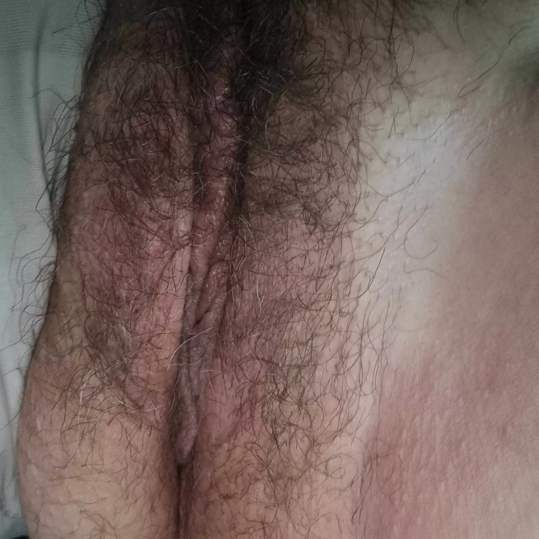 Cheeky bush flash posted by Dangerous-girl3