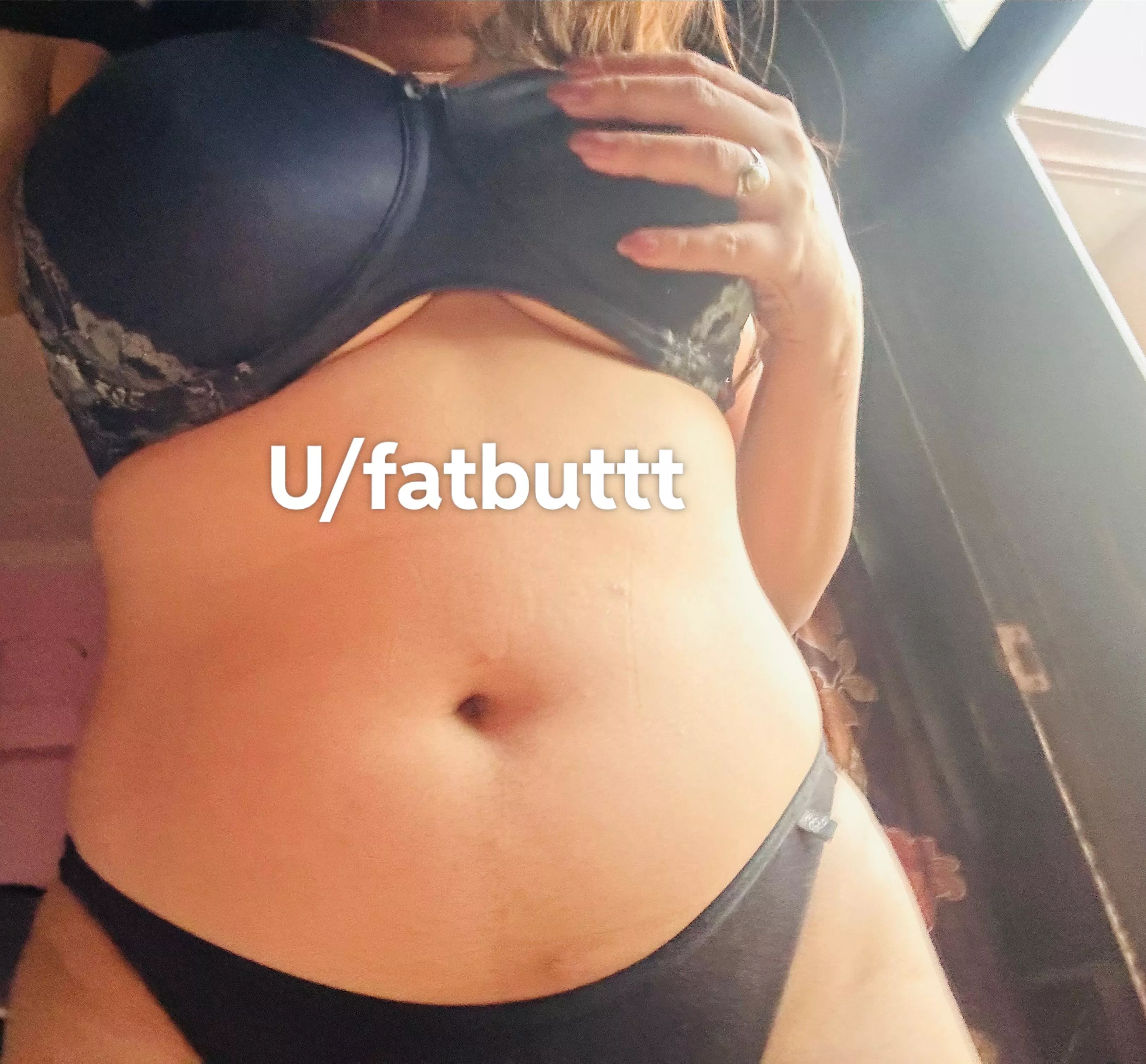 😋😋[f] posted by fatbuttt