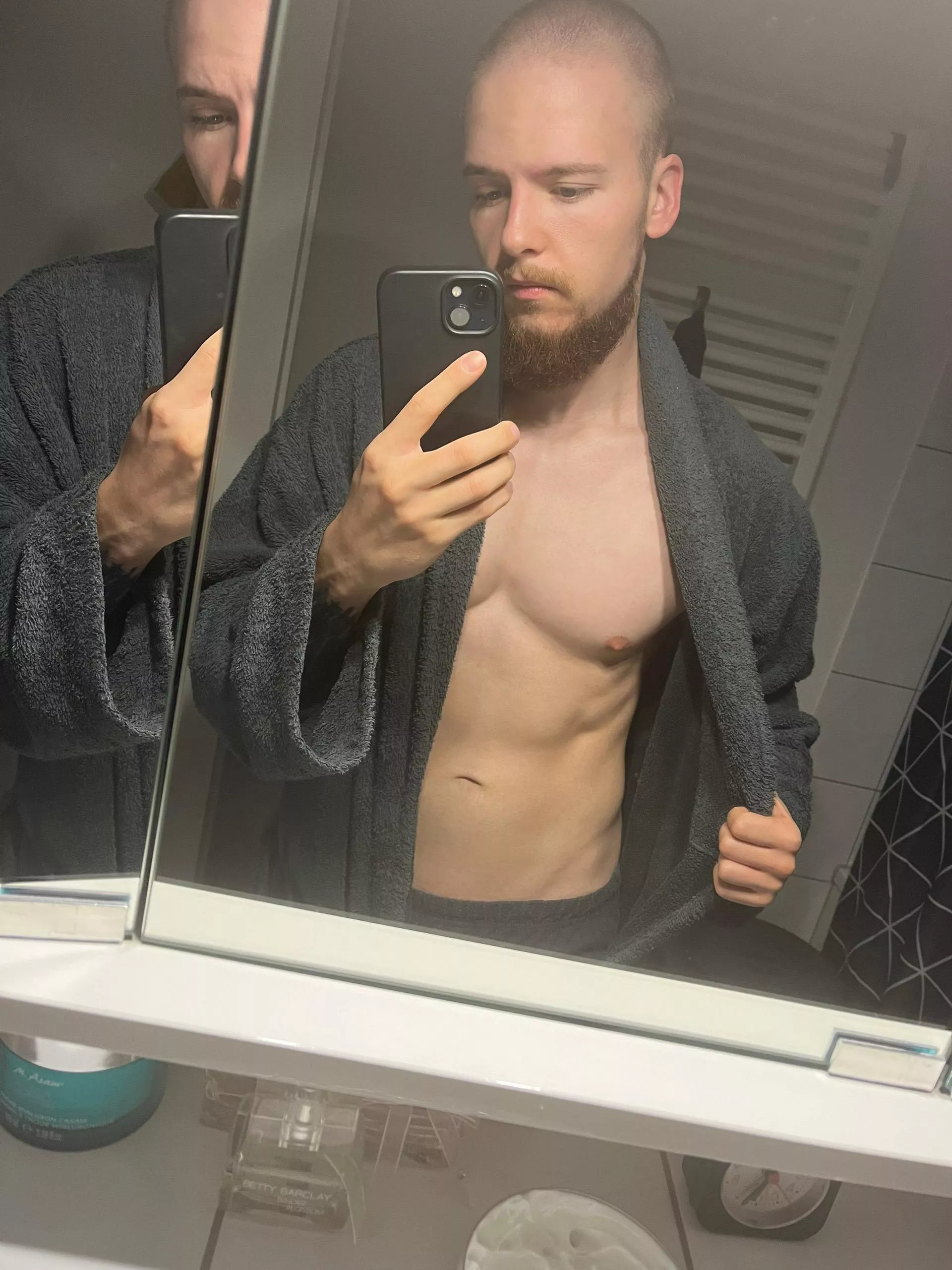 fresh out of the shower posted by KeyDisance