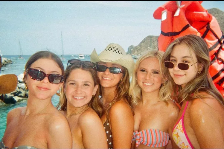 Gorgeous Faces... by throwaway462026