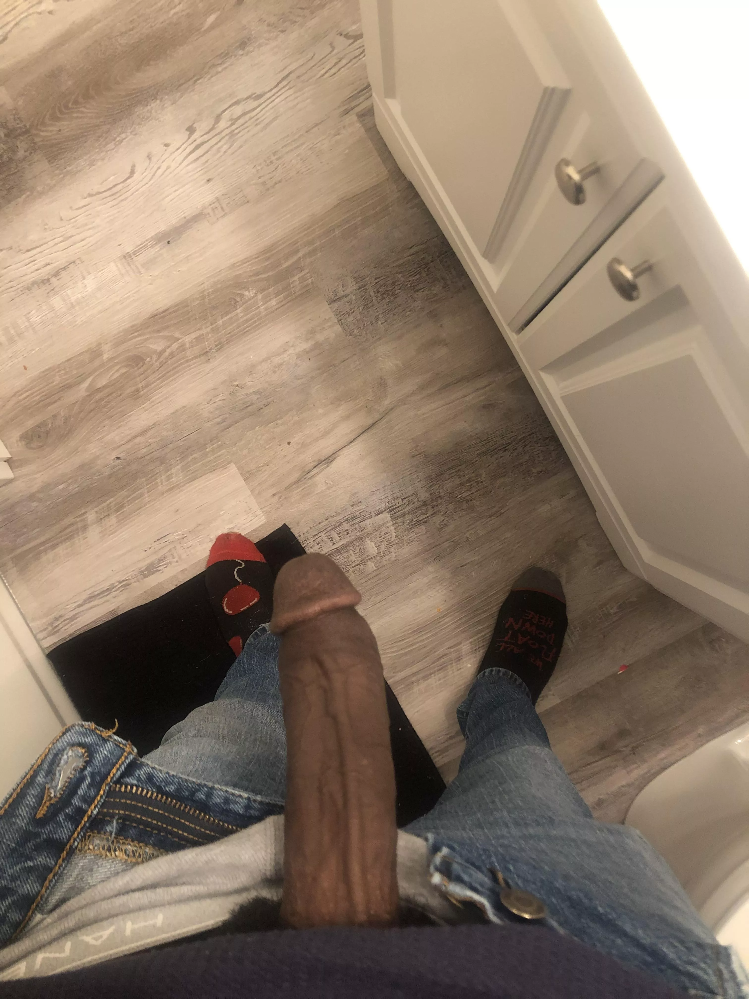 Home alone and need some company 😏😏 posted by OfficerZachery