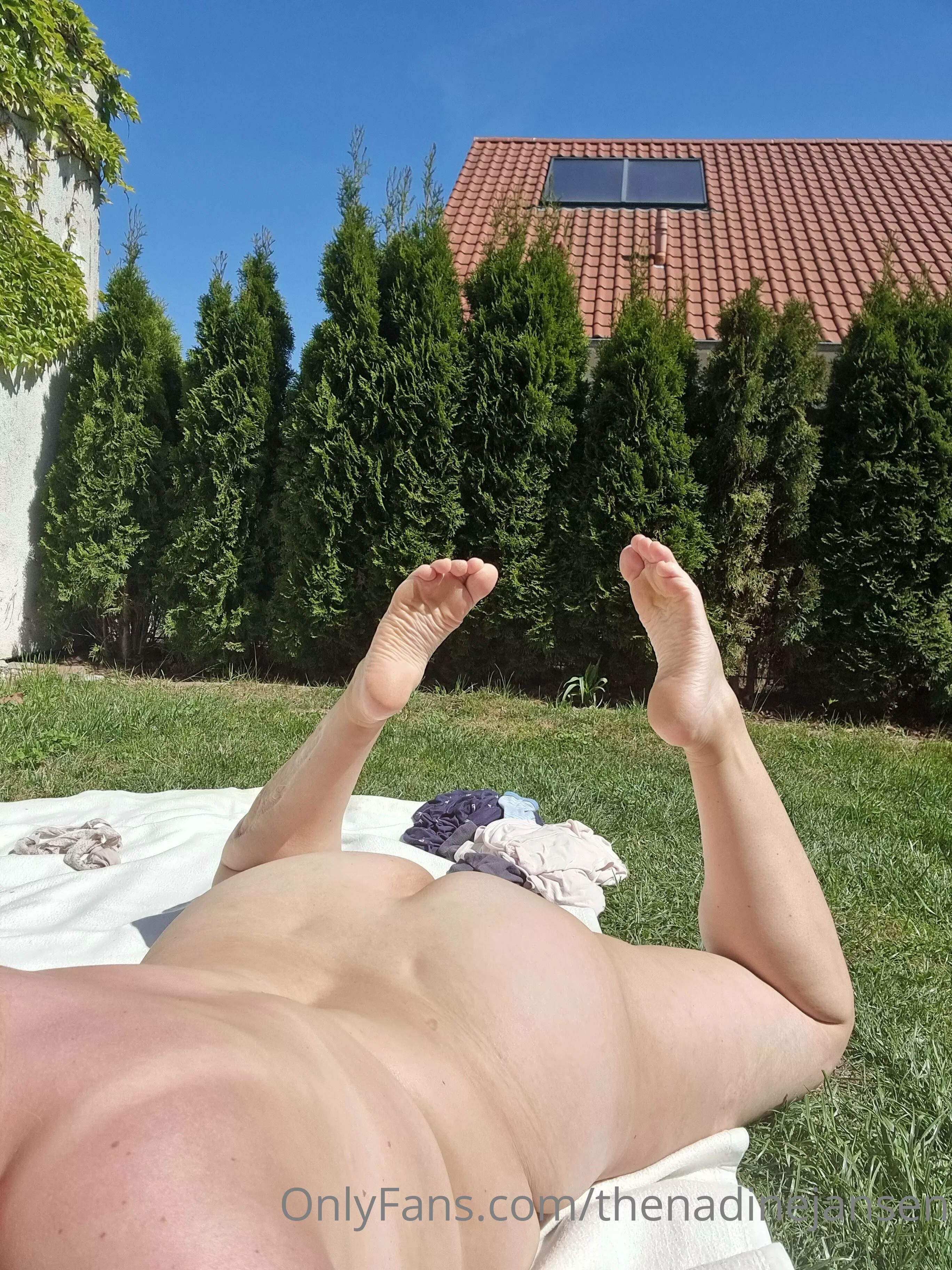 I wish i was her neighbor posted by AnonOldGuy3