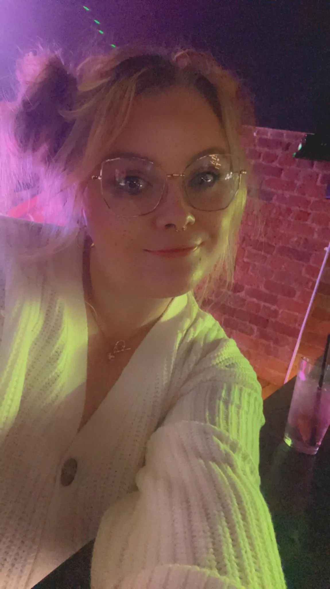 I’m at a bar drinking cocktails and playing arcade machines posted by EeveeGracex
