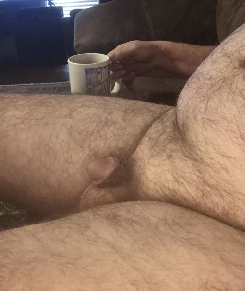 Just a lazy Sunday coffee while trying to get women to giggle. 😂 by Abikinkymind