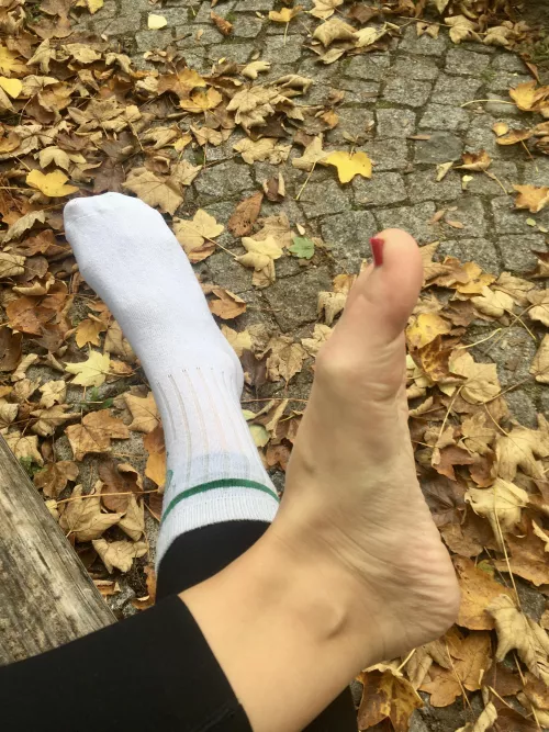 Left or Right? ❤️‍🔥 by AnnabellAnders