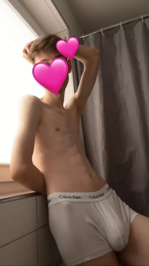 like my bulge? by Tobi17