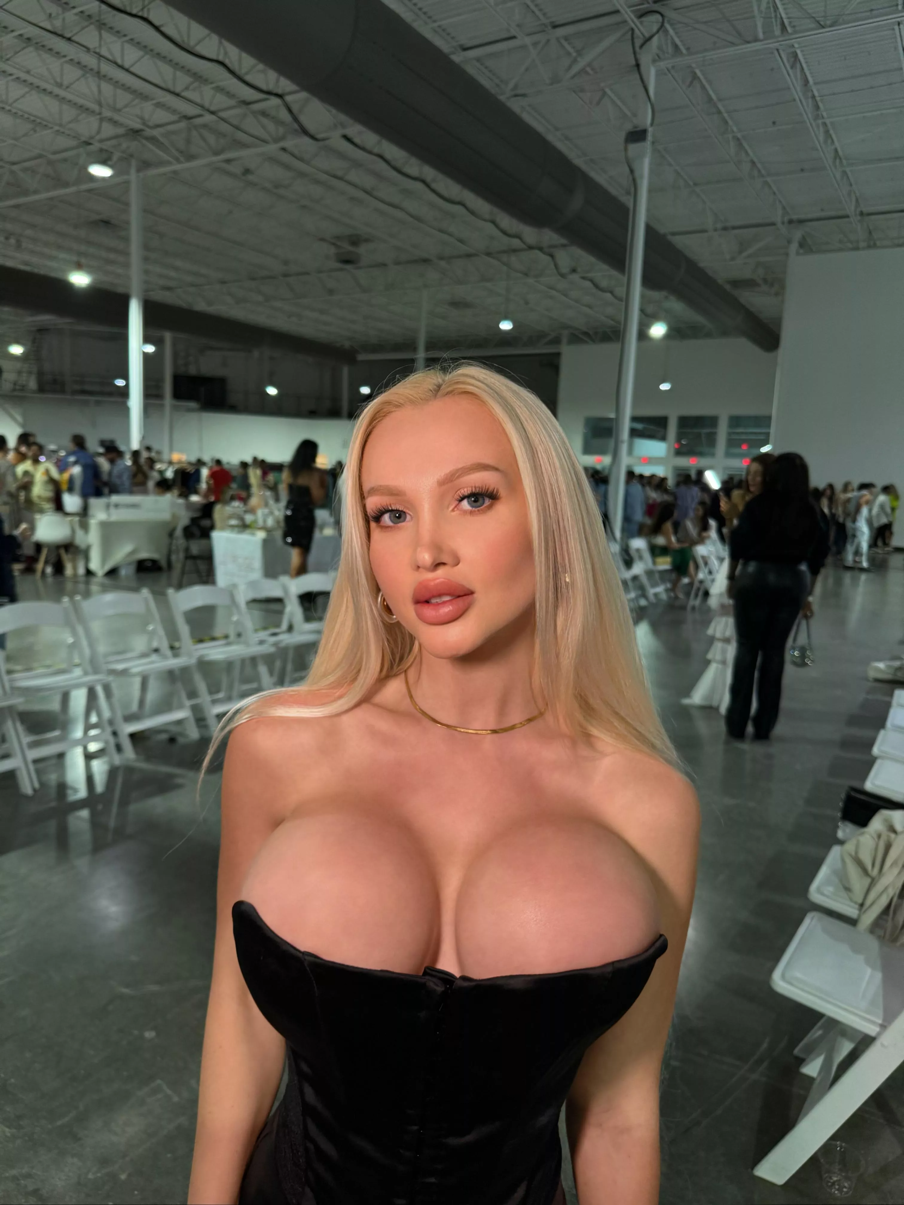 Love going to public events with my big fake tits out. So much attention. Would you stare? posted by YesBabyLisa_
