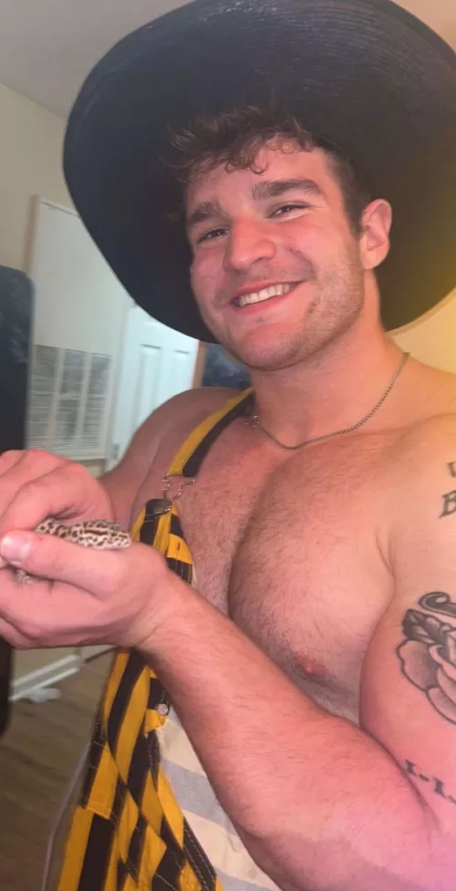 new friend in the family (19) by unplugged_freezer