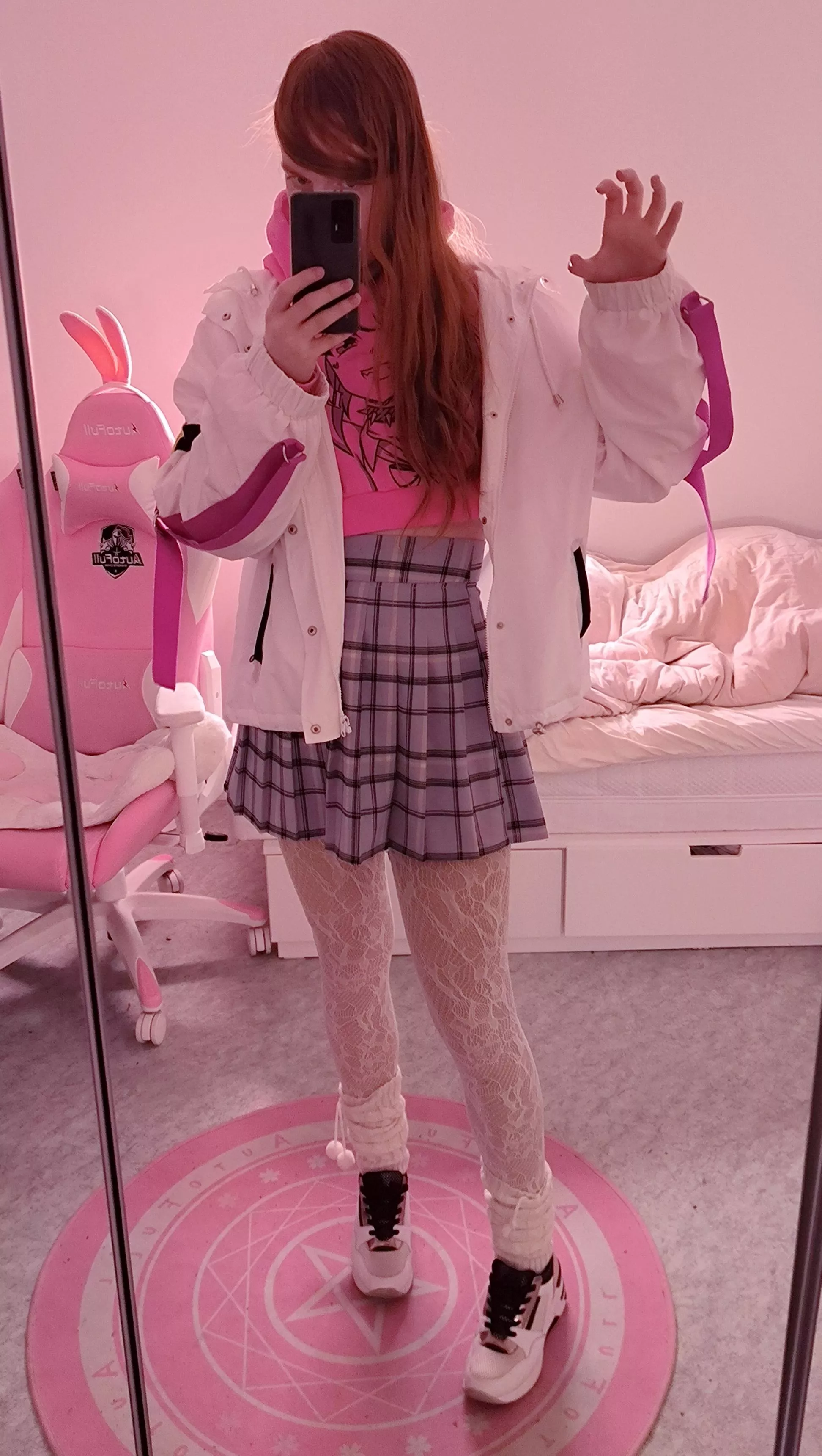 Rawr 🩷 posted by BoiPrincess