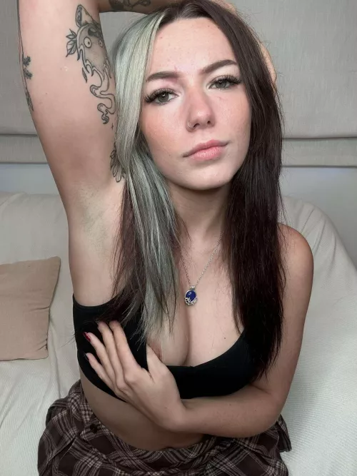 Would you say my armpits are smooth or stubble and are they your type? by SweetLikeKendii