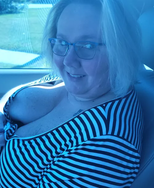 Happy Monday, friends! by PiratePaulie77