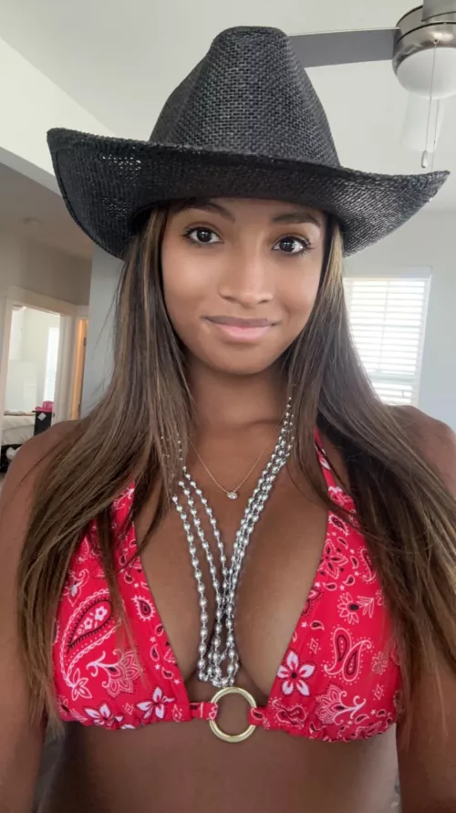 Howdy by TheRealGiana