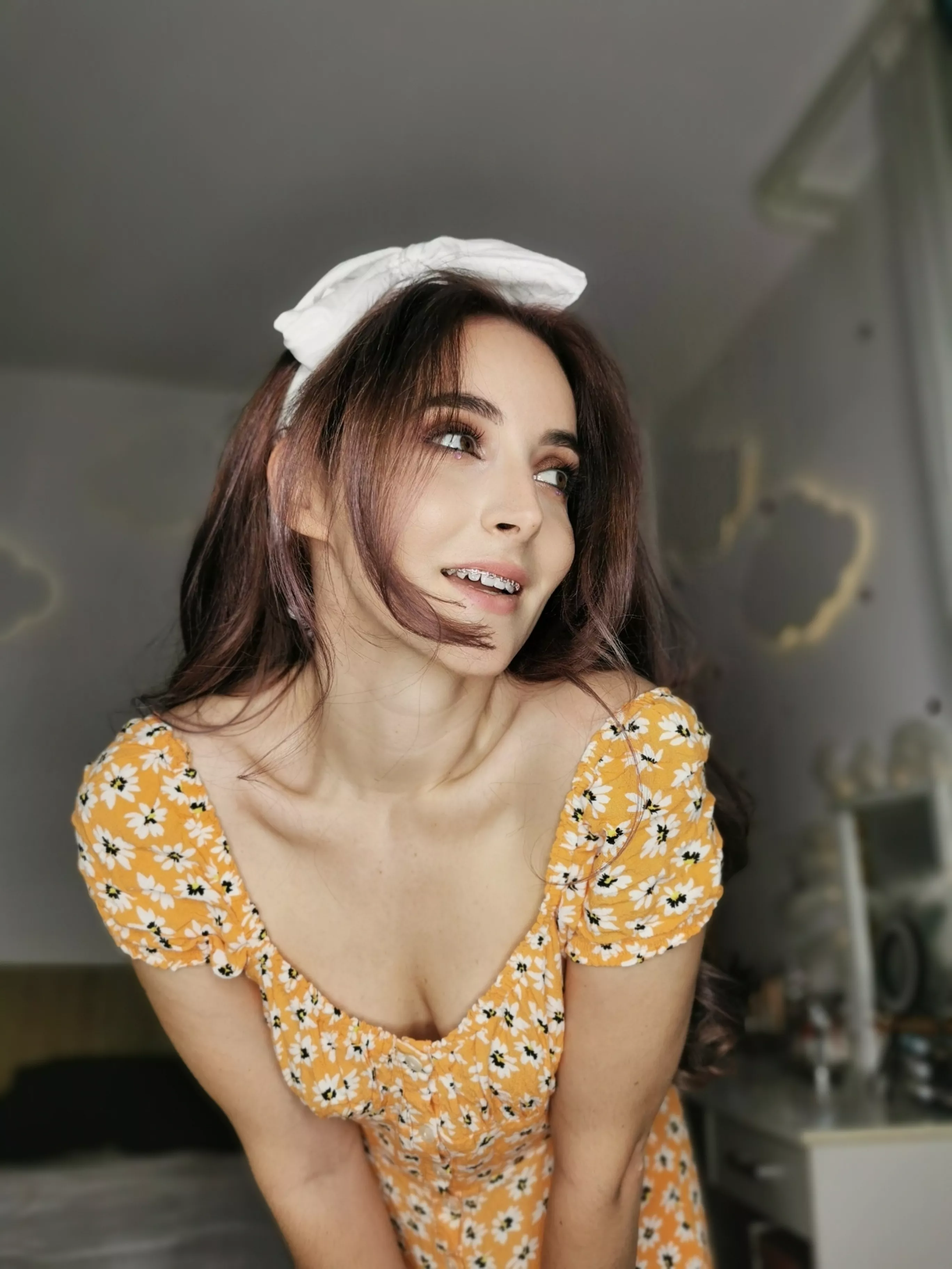 I have some little flowers on my sun dress posted by miremi137