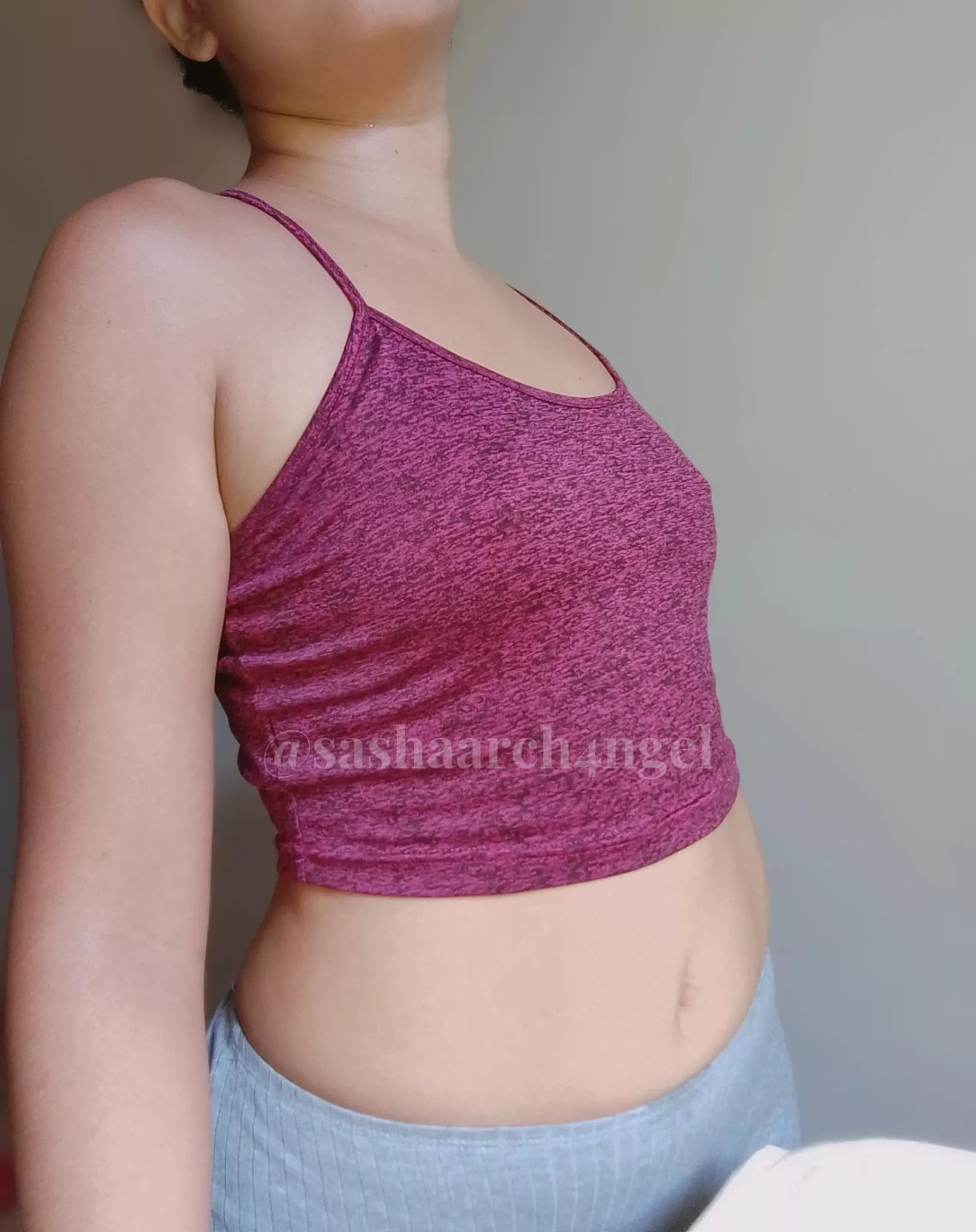 I like showing this beautiful deep innie posted by SashaArch4ngel