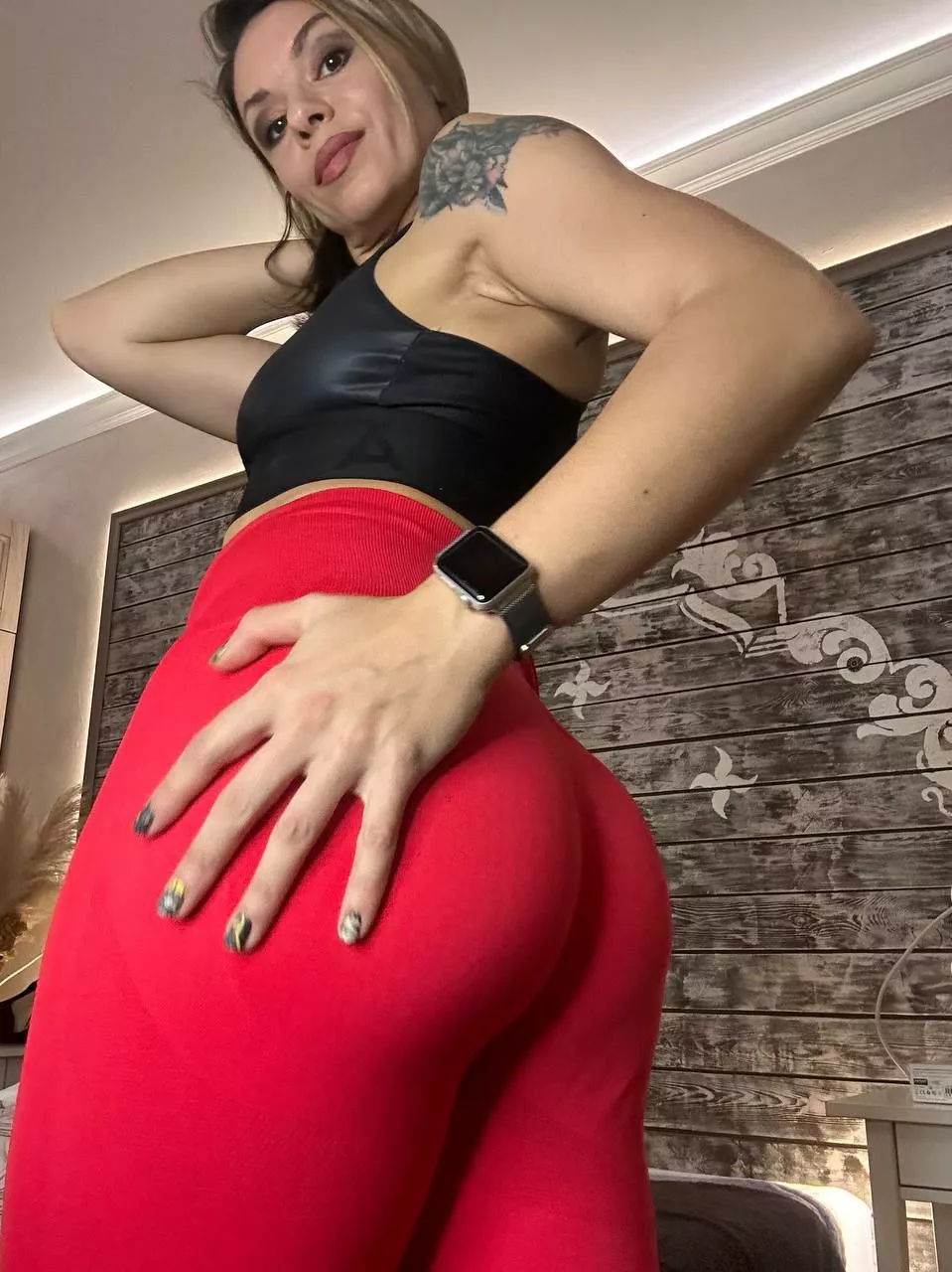 I think you'll definitely love these red leggings posted by Ok_Power56