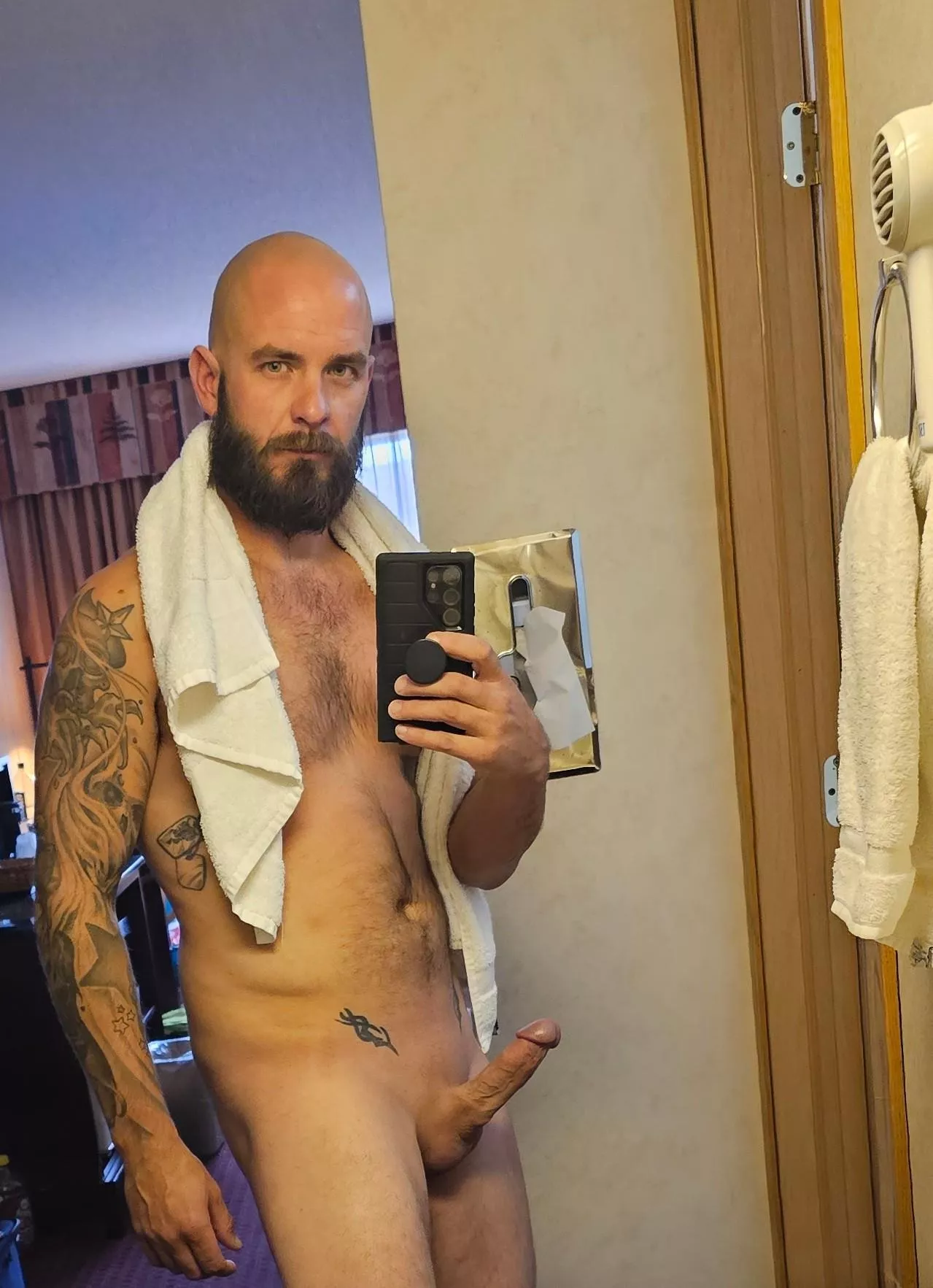 Let me be the first to fuck you on a Monday! posted by Urnextdoorneighbors