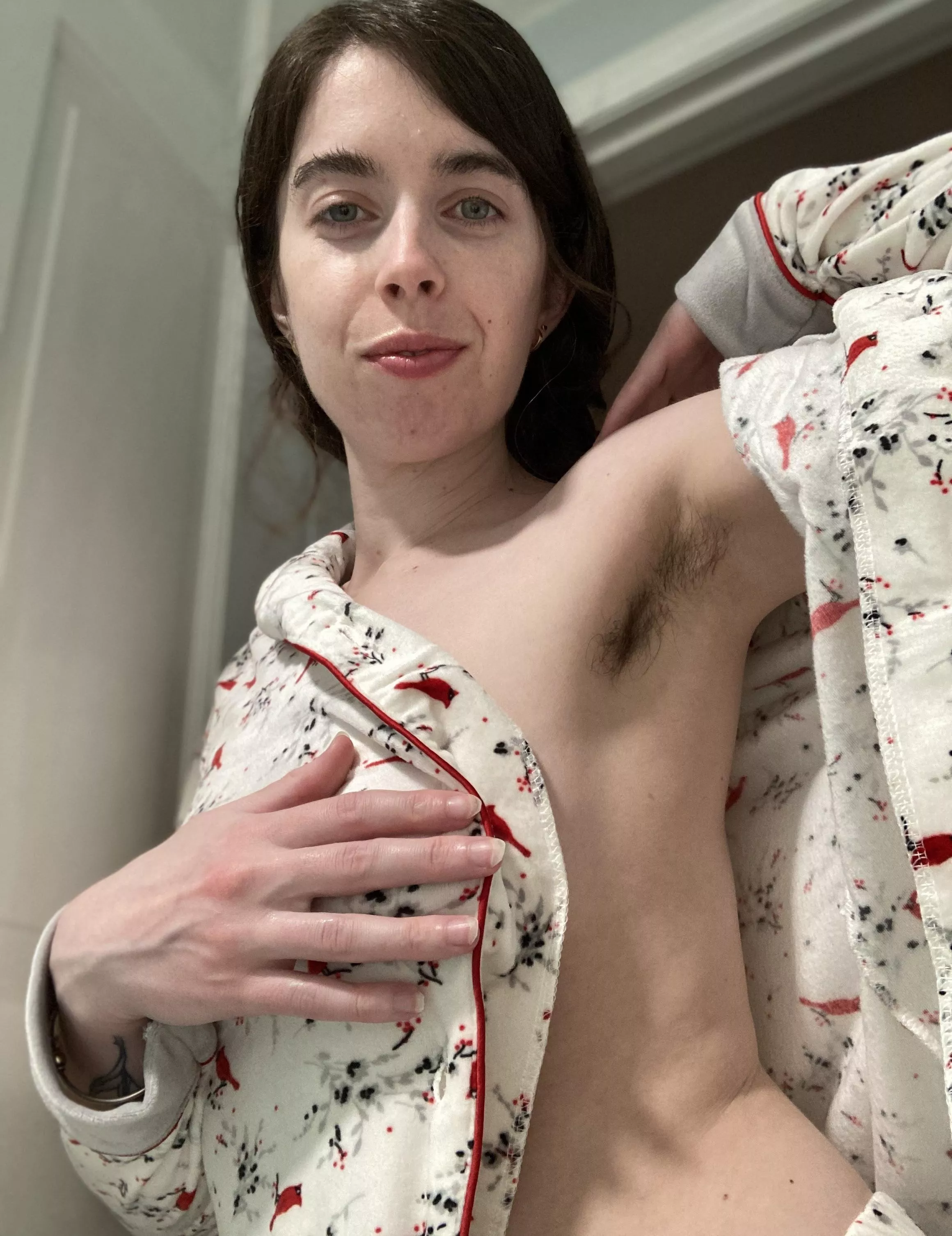 Let’s have a great week! From my underarms and I posted by haleyrosaa4