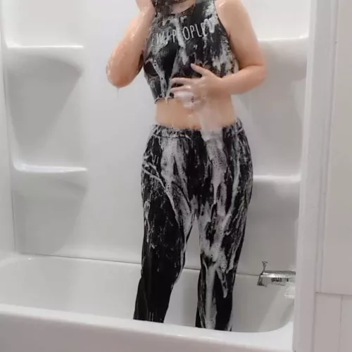 Long time lurker, first time poster by CherryFrankenBerry